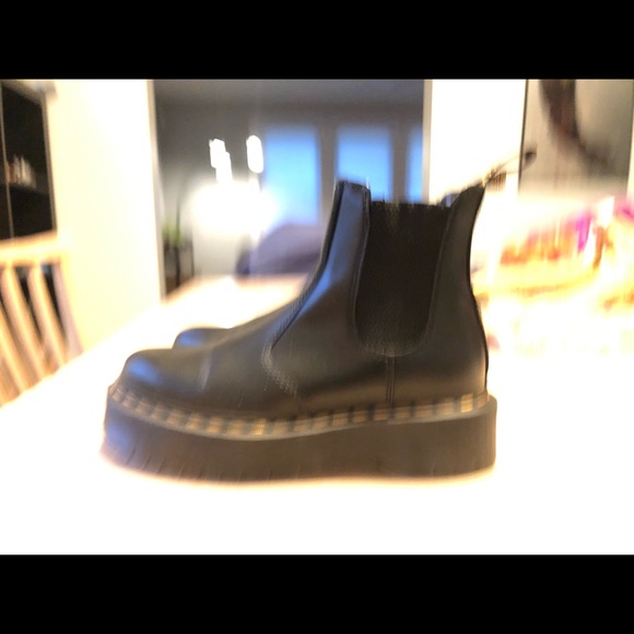 Doc Martens chelsea 2976. CROSS LISTED ON DEPOP - Picture 3 of 6